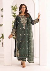 Simrans Serene Emerald – Festive Luxury Embroidered 3 Piece Suit
