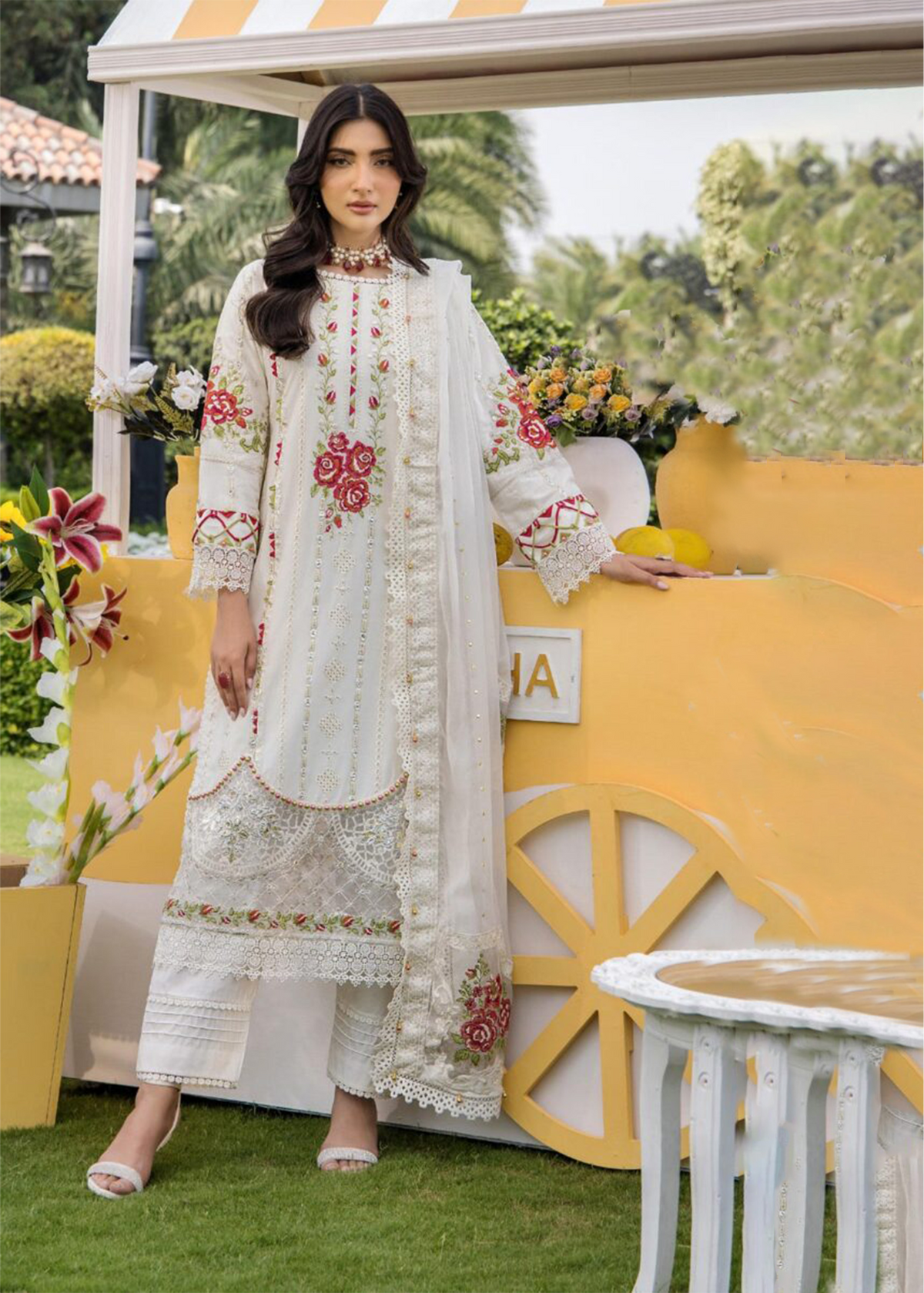 ESHAISHA | Stitched Luxury Lawn Suit | White Rose Glow
