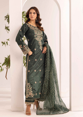 Simrans Serene Emerald – Festive Luxury Embroidered 3 Piece Suit